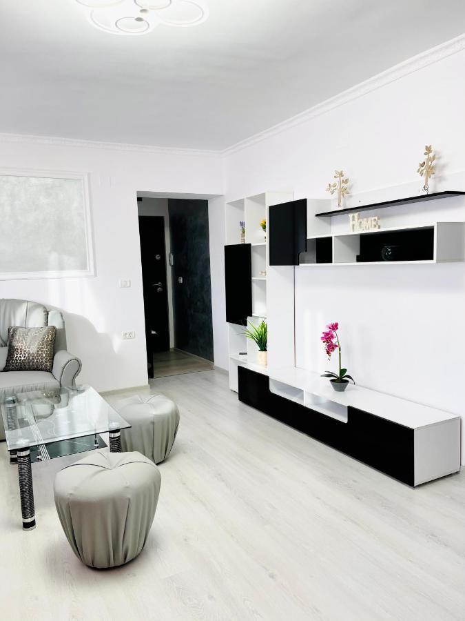 Apartament Premium Isabella Arad Exterior photo