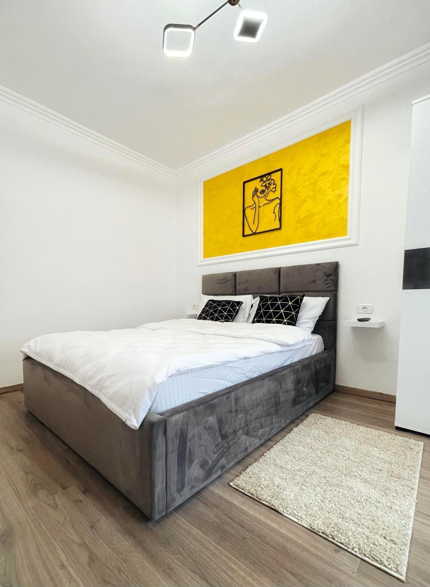 Apartament Premium Isabella Arad Exterior photo